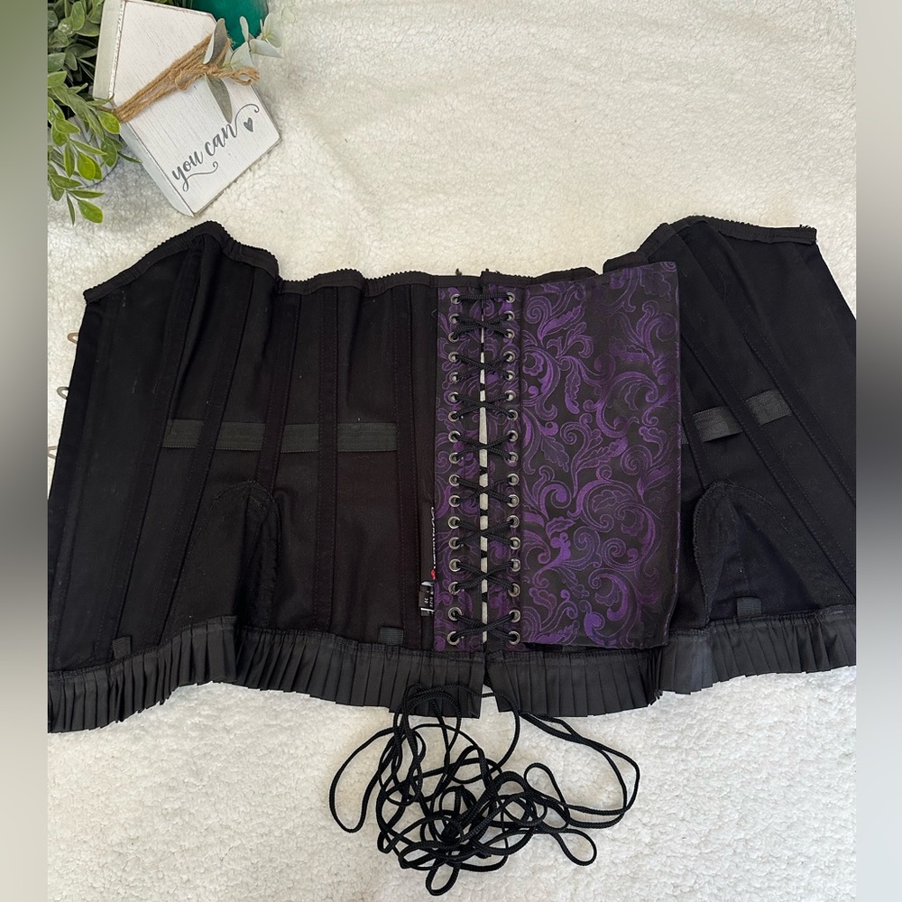 Burleska beautiful corset. Women’s size 30. - Picture 7 of 12